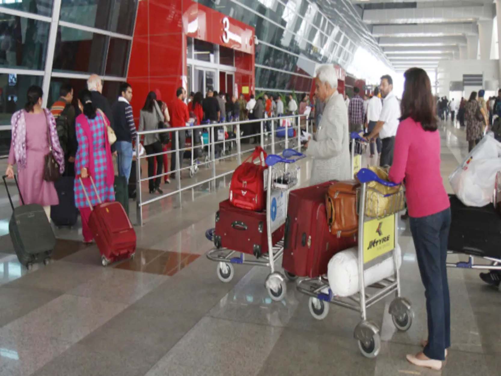 Delhi Airport issued an advisory for passengers
