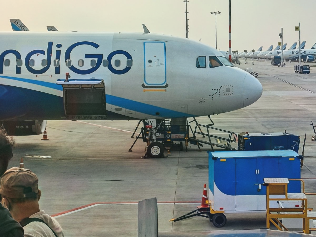 govt-cuts-indigo-10-percent-flights