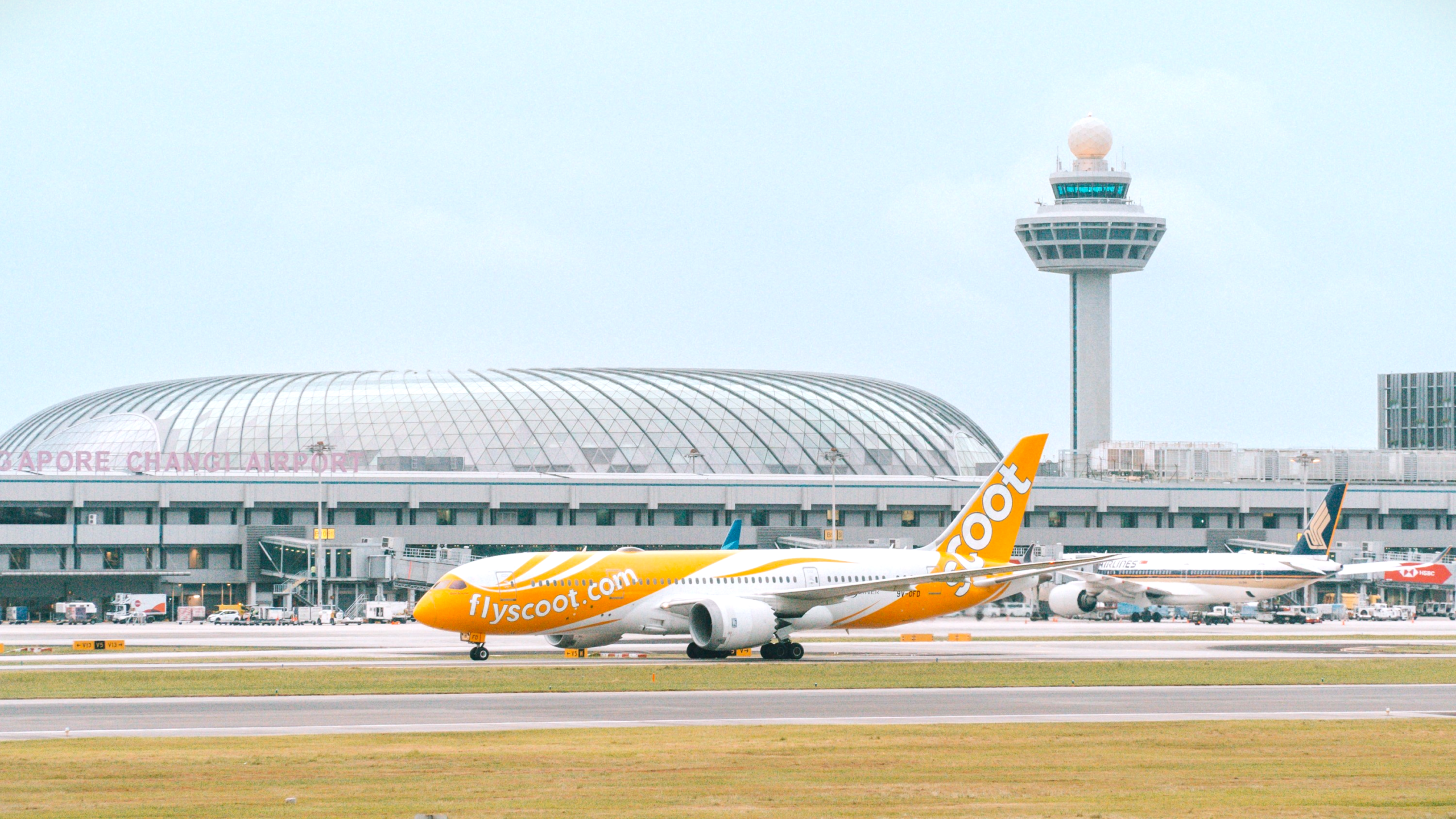 scoot-attendant-stole-40000-inflight-sales