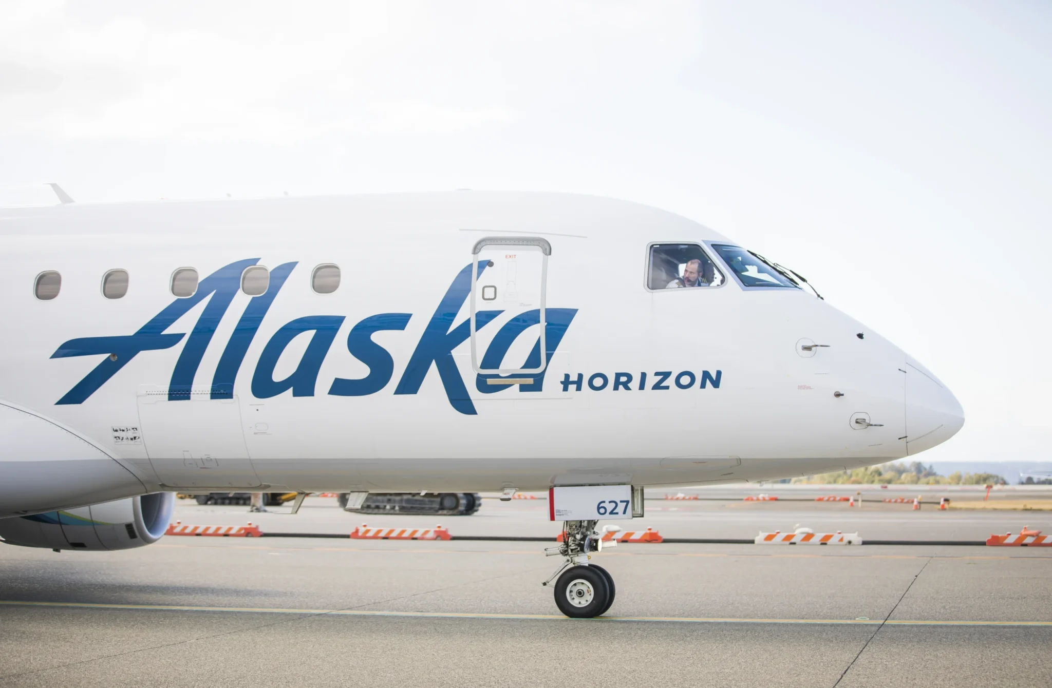 alaska-airlines-regional-flight-attendants-strike-vote