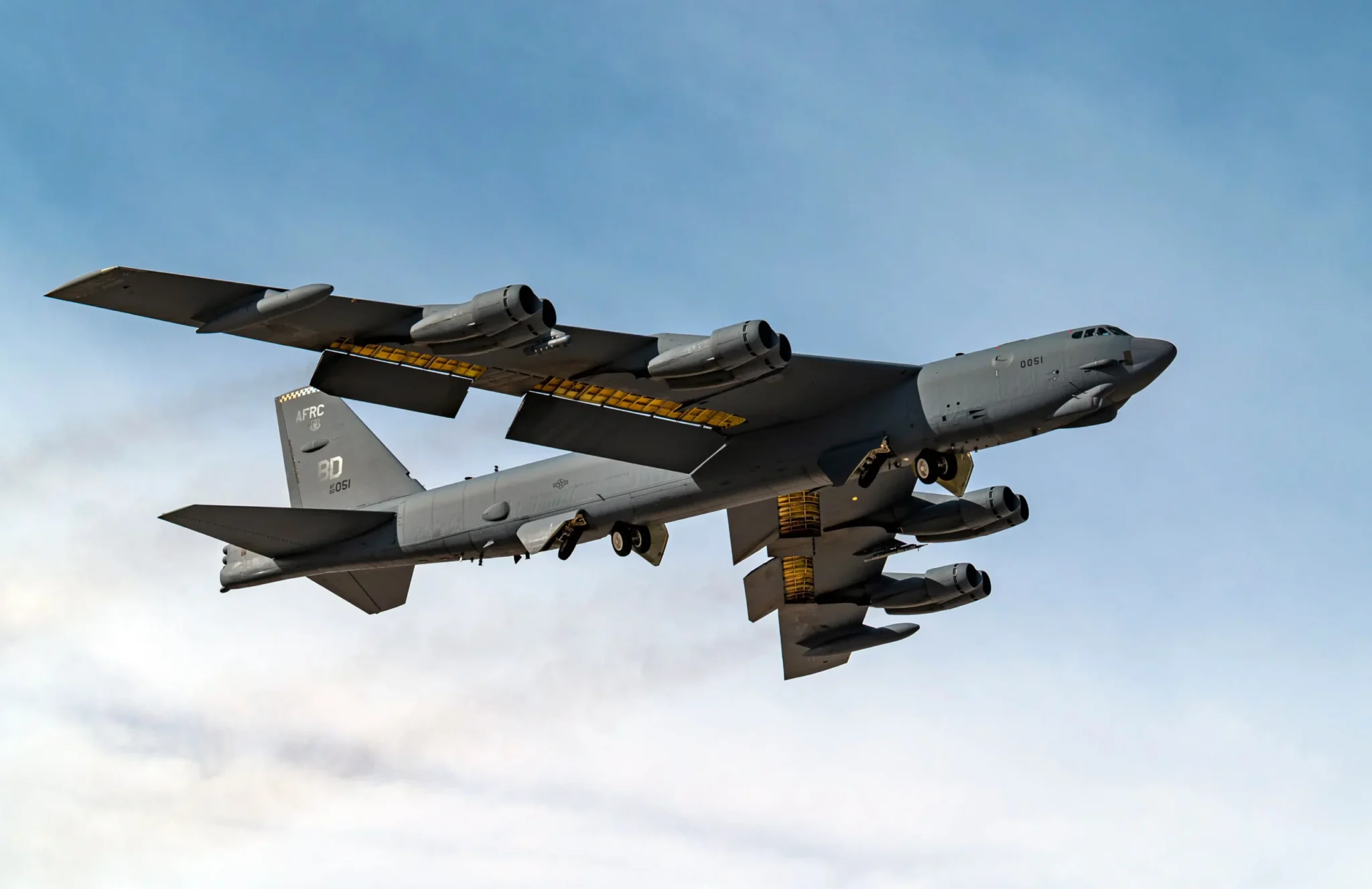 b-52-vs-b-1b-best-for-largest-air-force