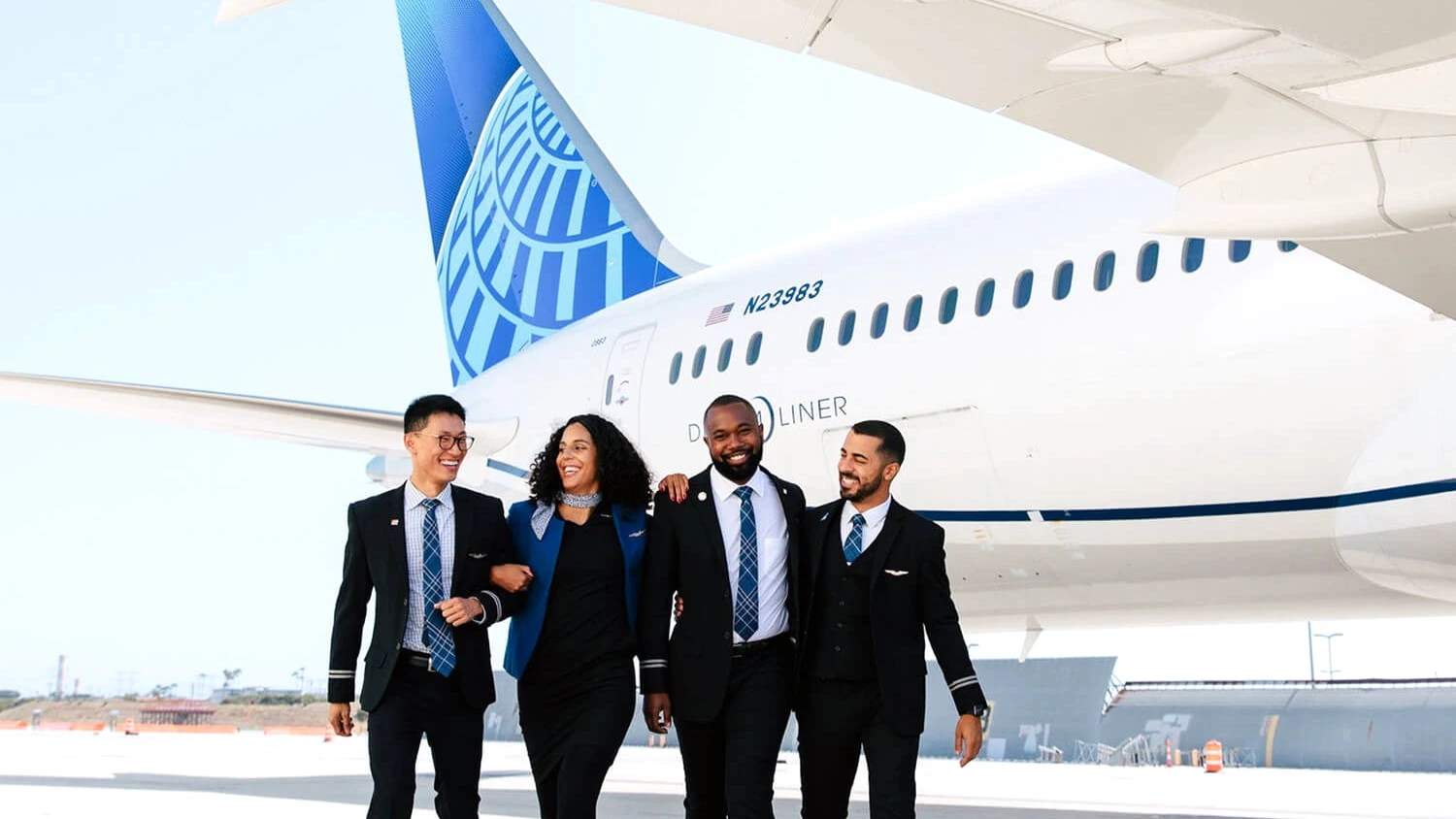 united-flight-attendants-reduced-profit-sharing-2025