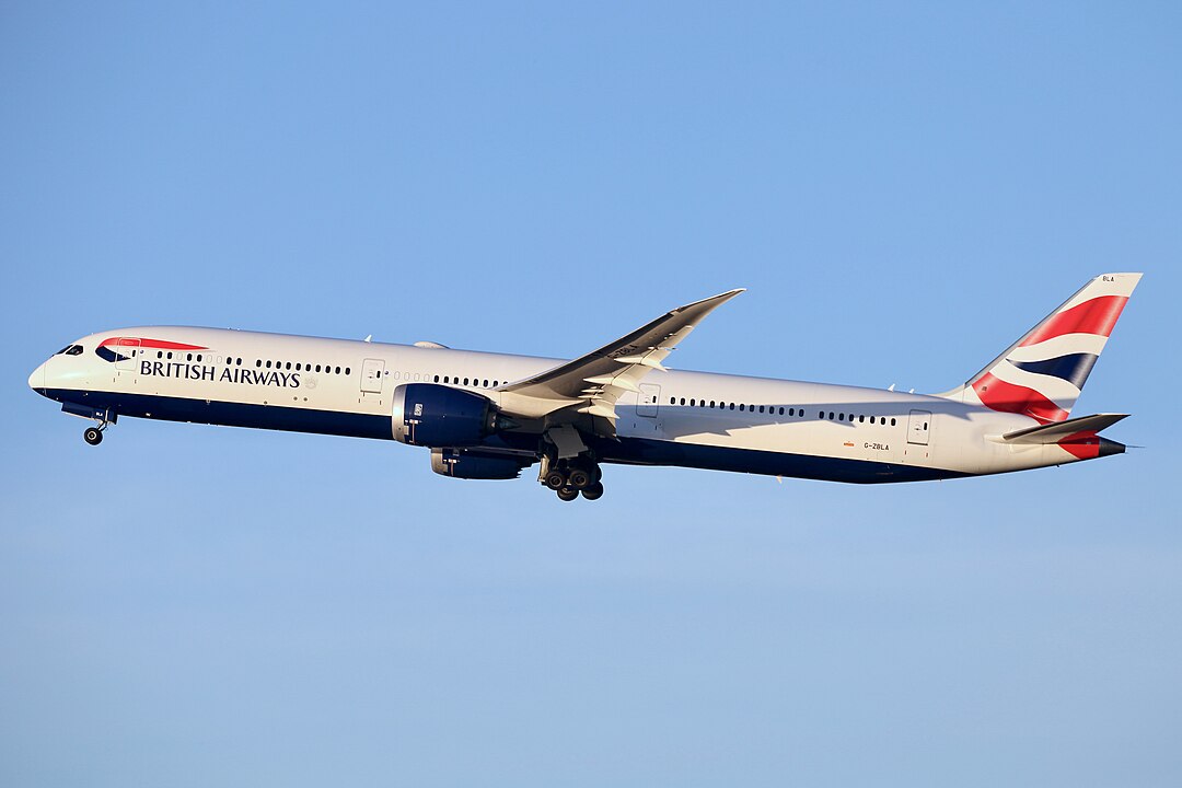 british-airways-club-suite-gatwick-787-10-dreamliner