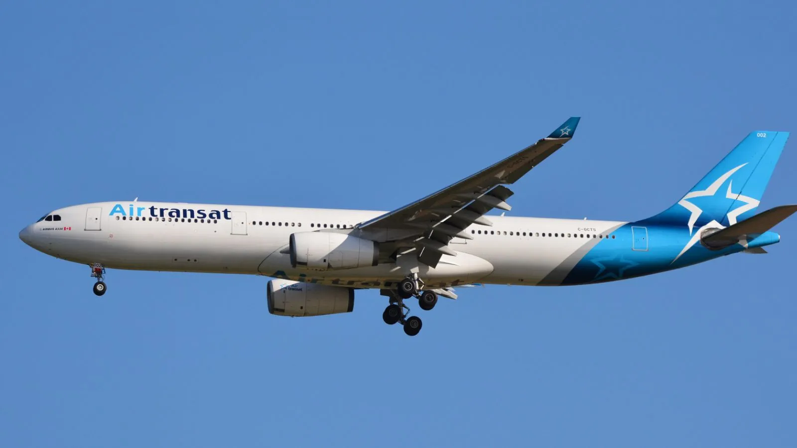 air-transat-toronto-montreal-honolulu-new-flights