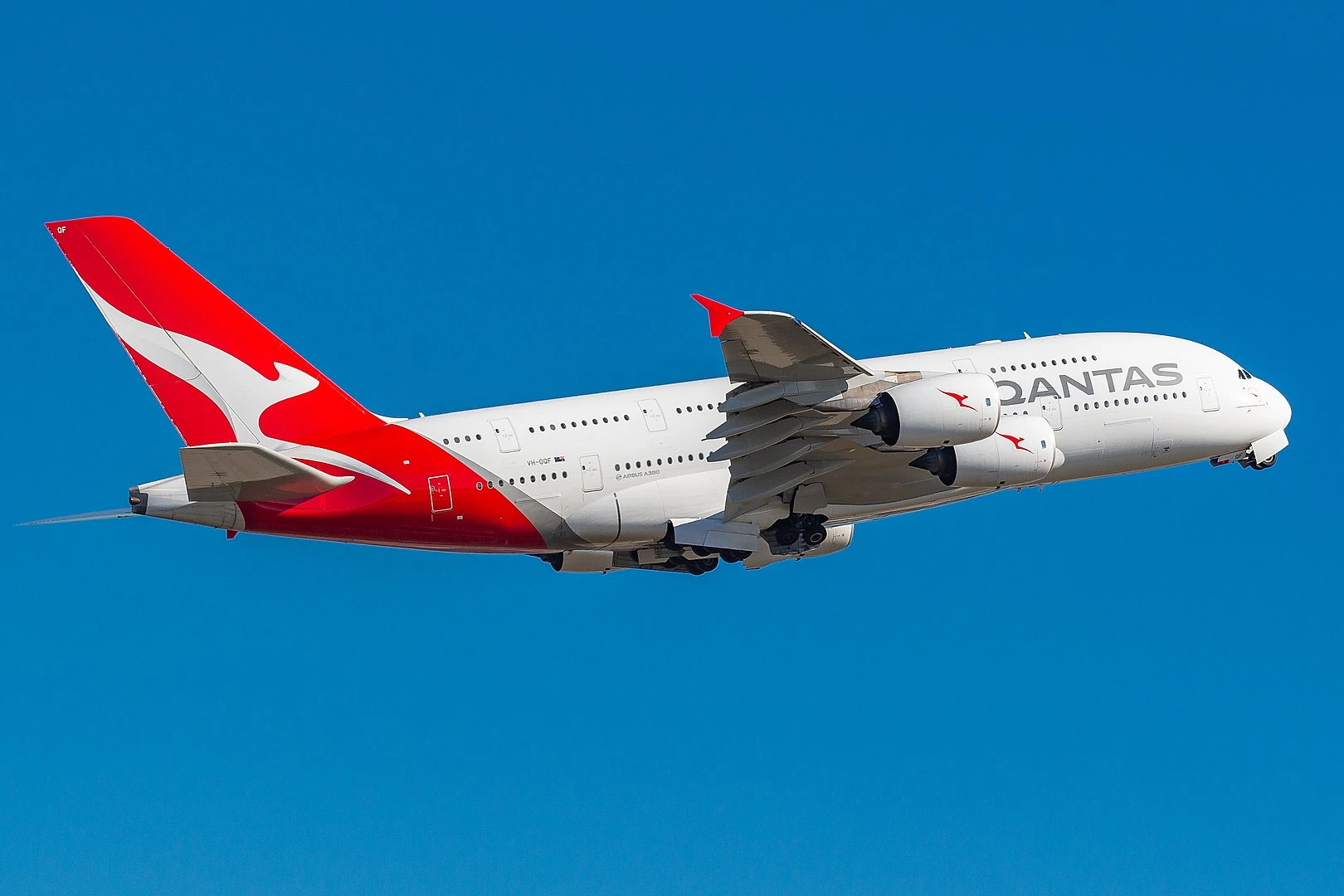 qantas-a380-london-one-way-surprise