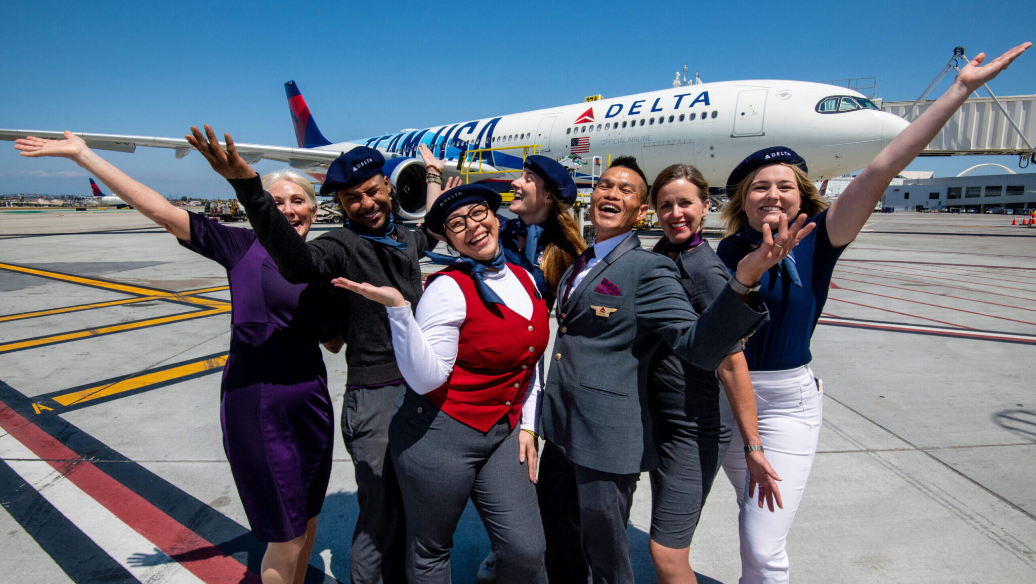 delta-flight-attendant-congress-run