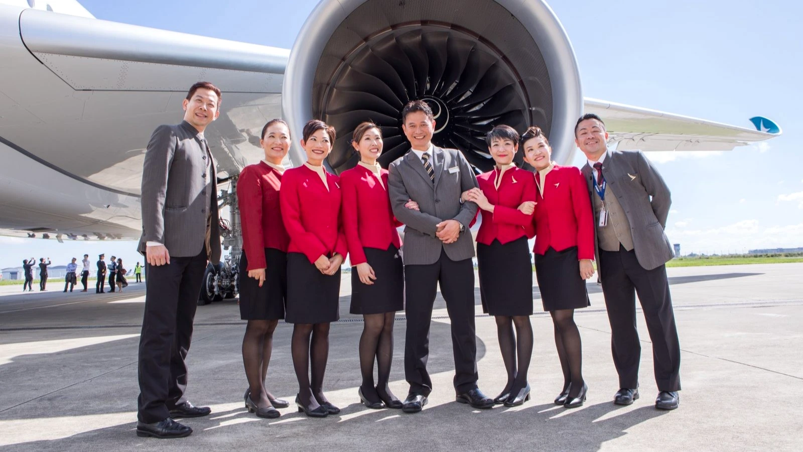 cathay-pacific-global-job-expansion