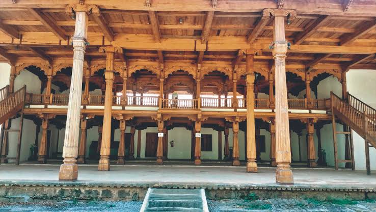 shivamogga-palace-staff-crisis