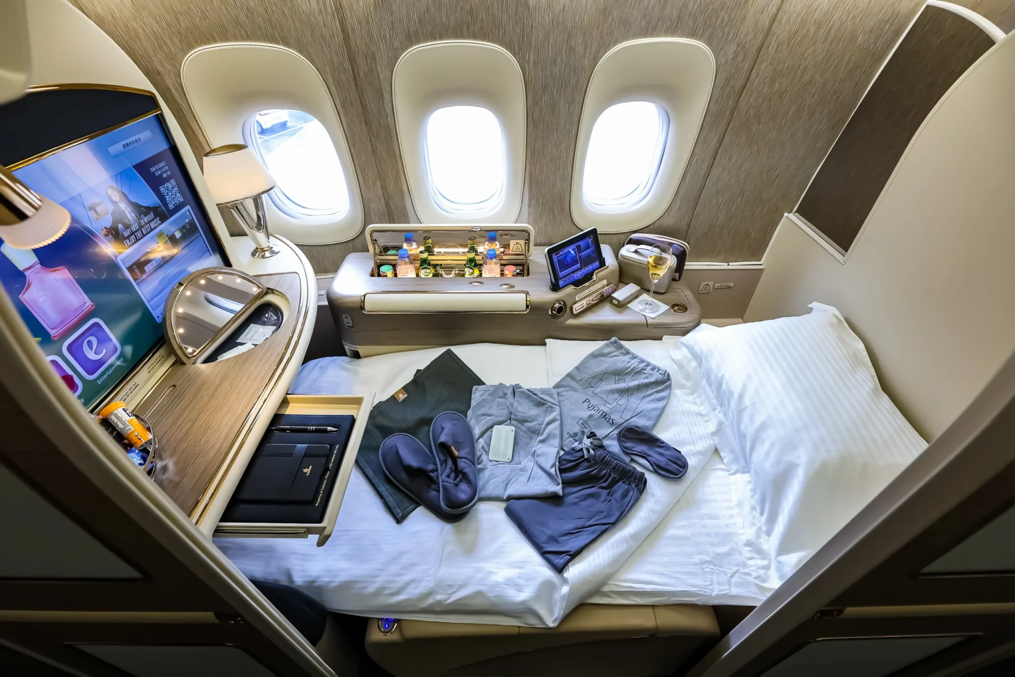top-10-airlines-first-class-amenity-kits