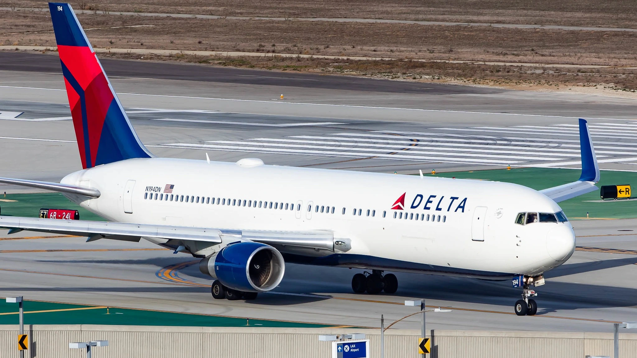 delta-retires-oldest-widebody-after-36-years