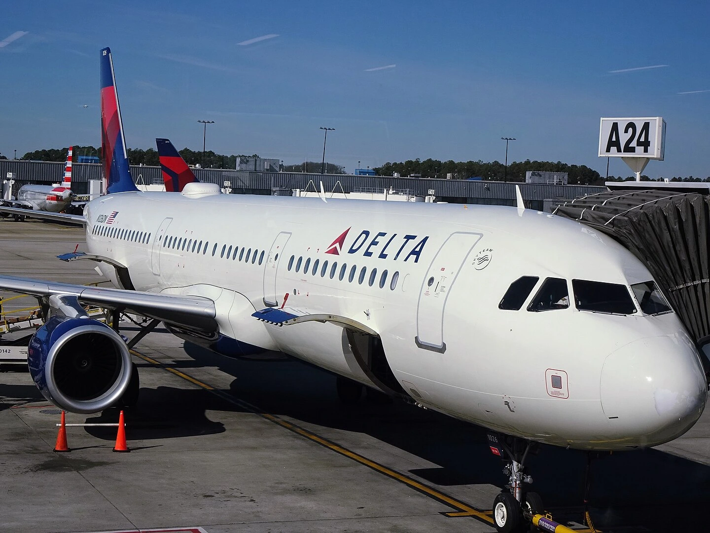 delta-lawsuit-seattle-fire-evacuation-injury