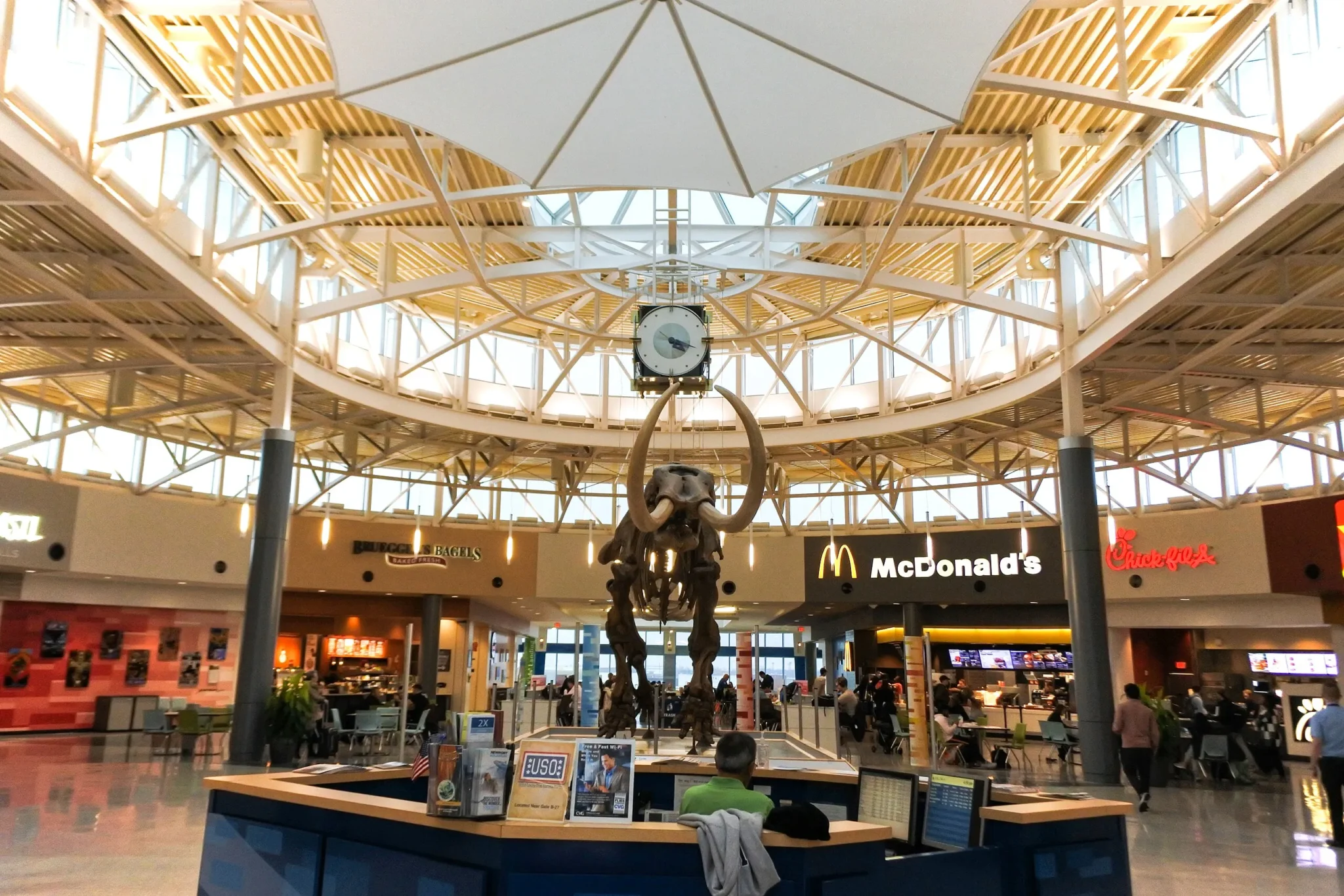 top-10-best-regional-airports-north-america-2026