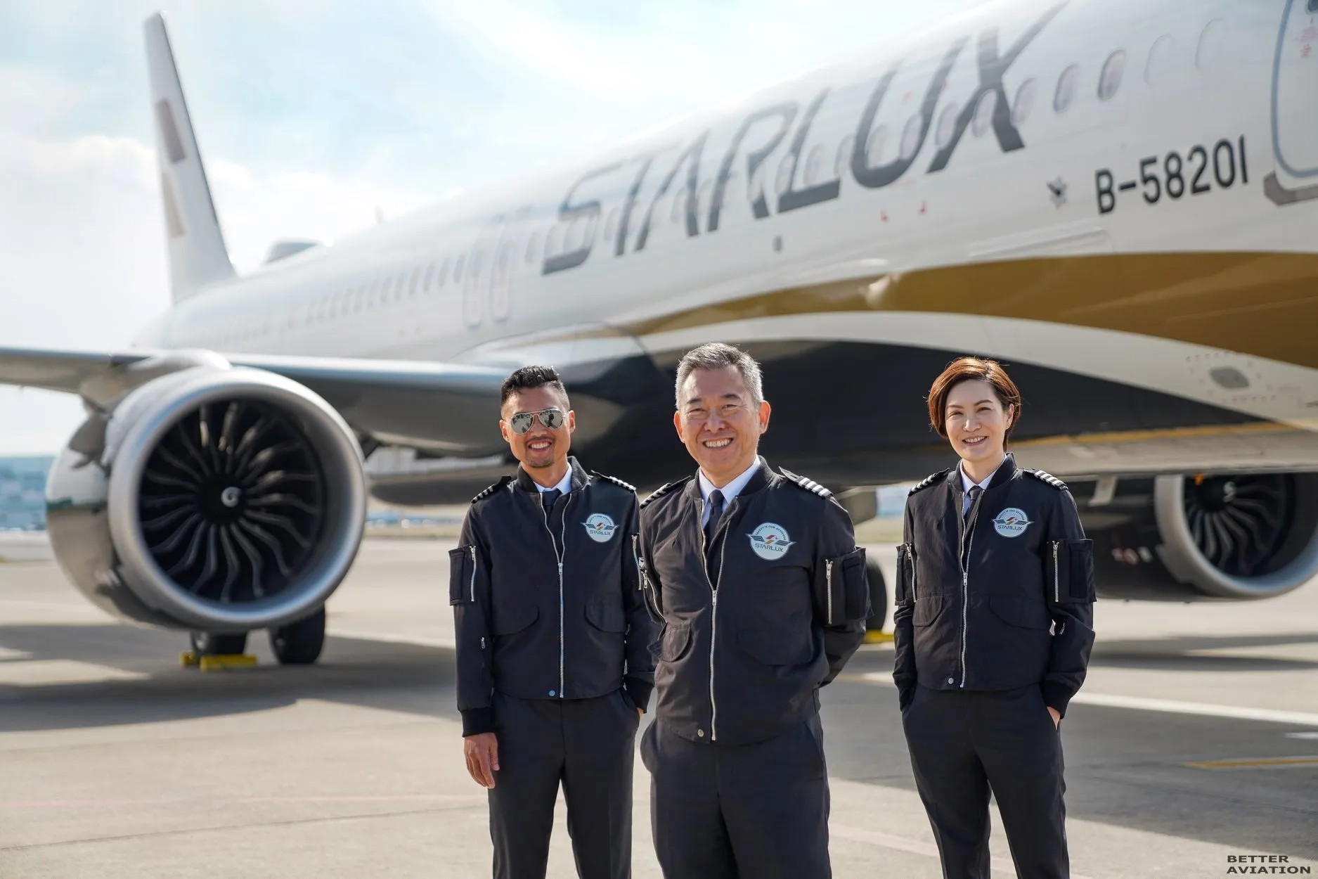 starlux-pilot-salary-2026