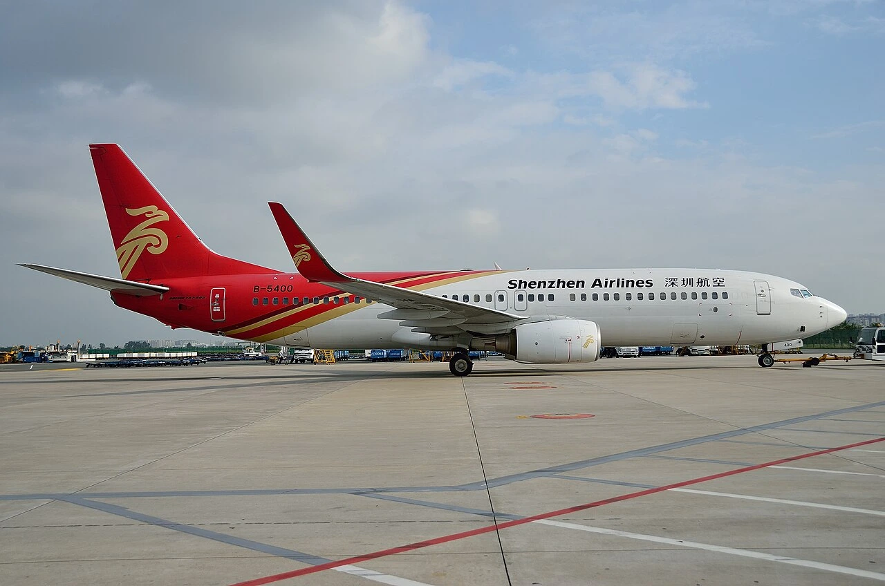 boeing-737-grounded-passenger-wing-crack