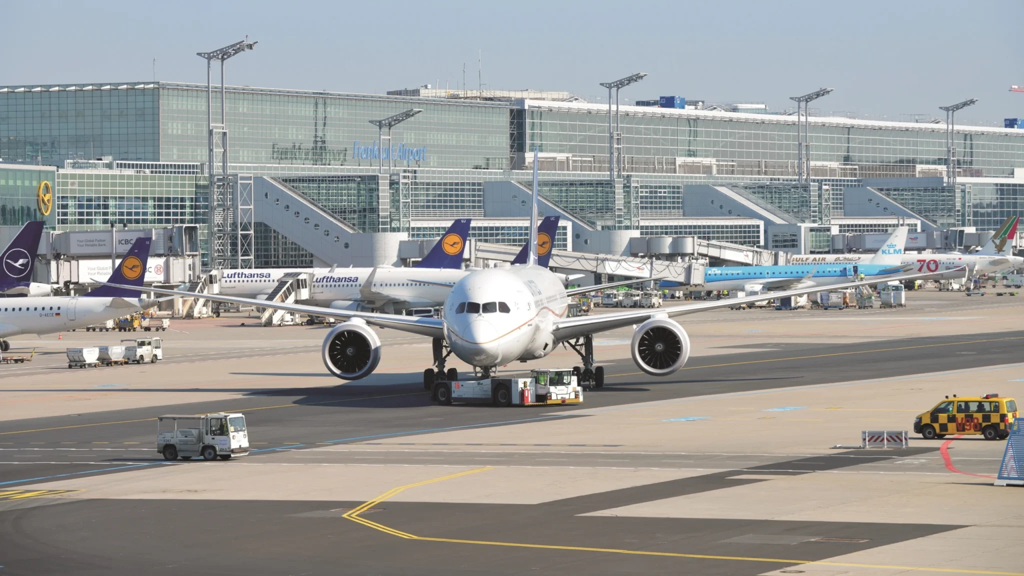 lufthansa-group-resumes-flights-to-dangerous-city