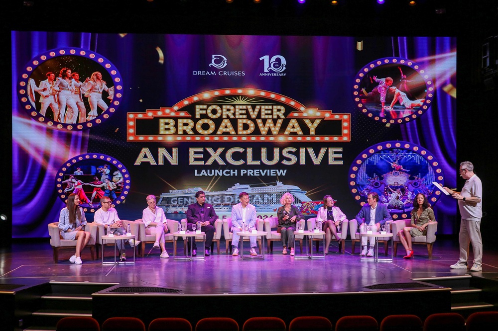 dream-cruises-forever-broadway-genting-dream