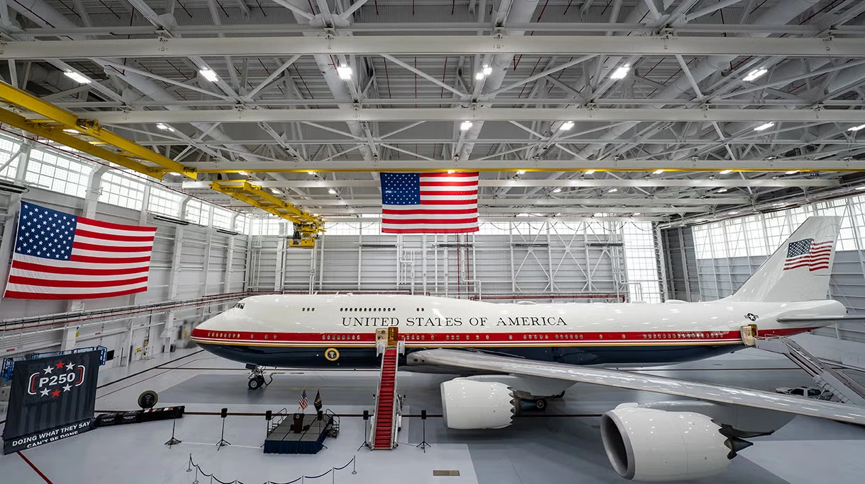 largest-air-force-takes-delivery-of-747-for-trump
