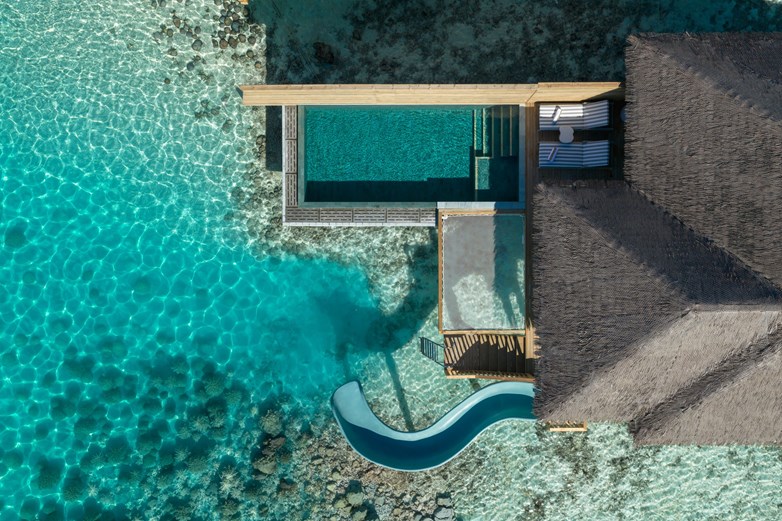sun-siyam-vilu-reef-ocean-signature-villas-pool-slide