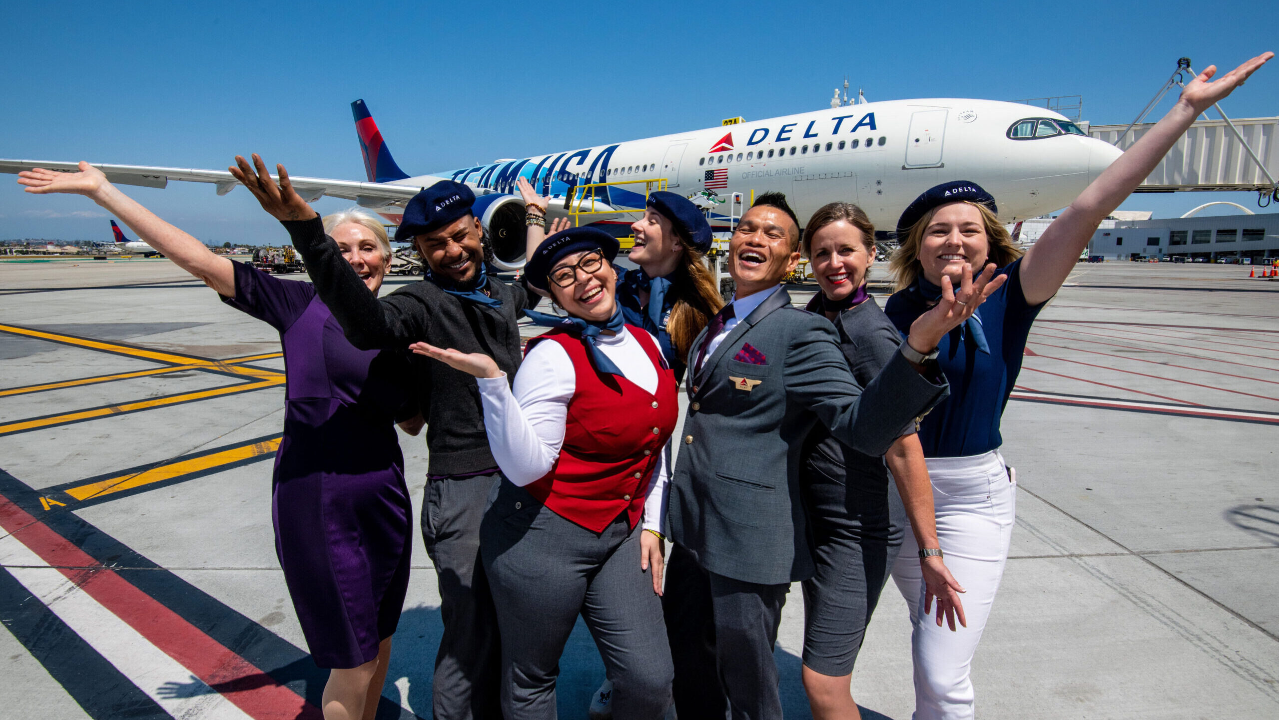 delta-flight-attendant-hiring-2027-eligibility-process-salary