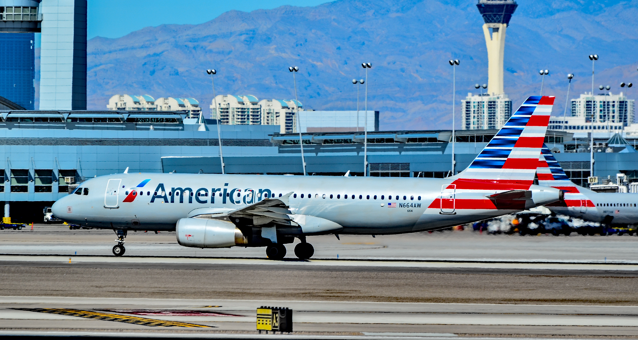 american-airlines-flight-passenger-bite-police