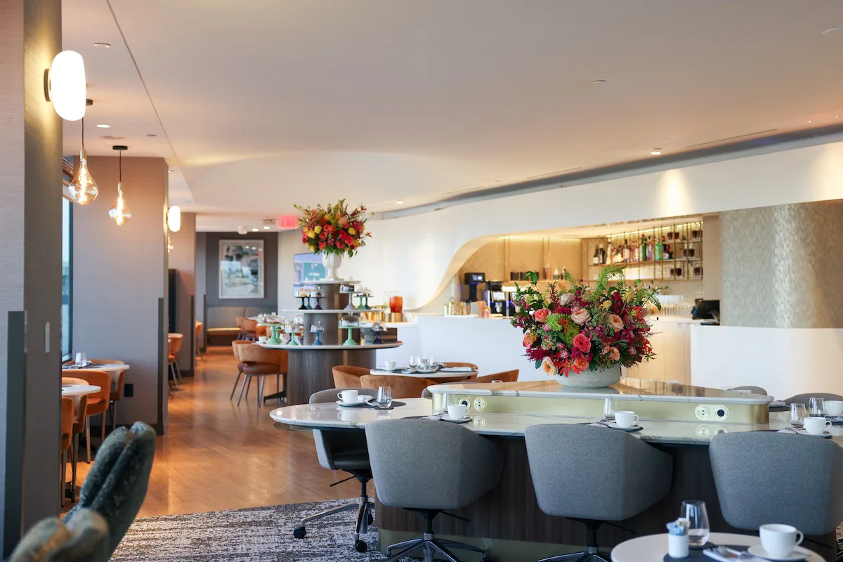 delta-second-delta-one-lounge-los-angeles