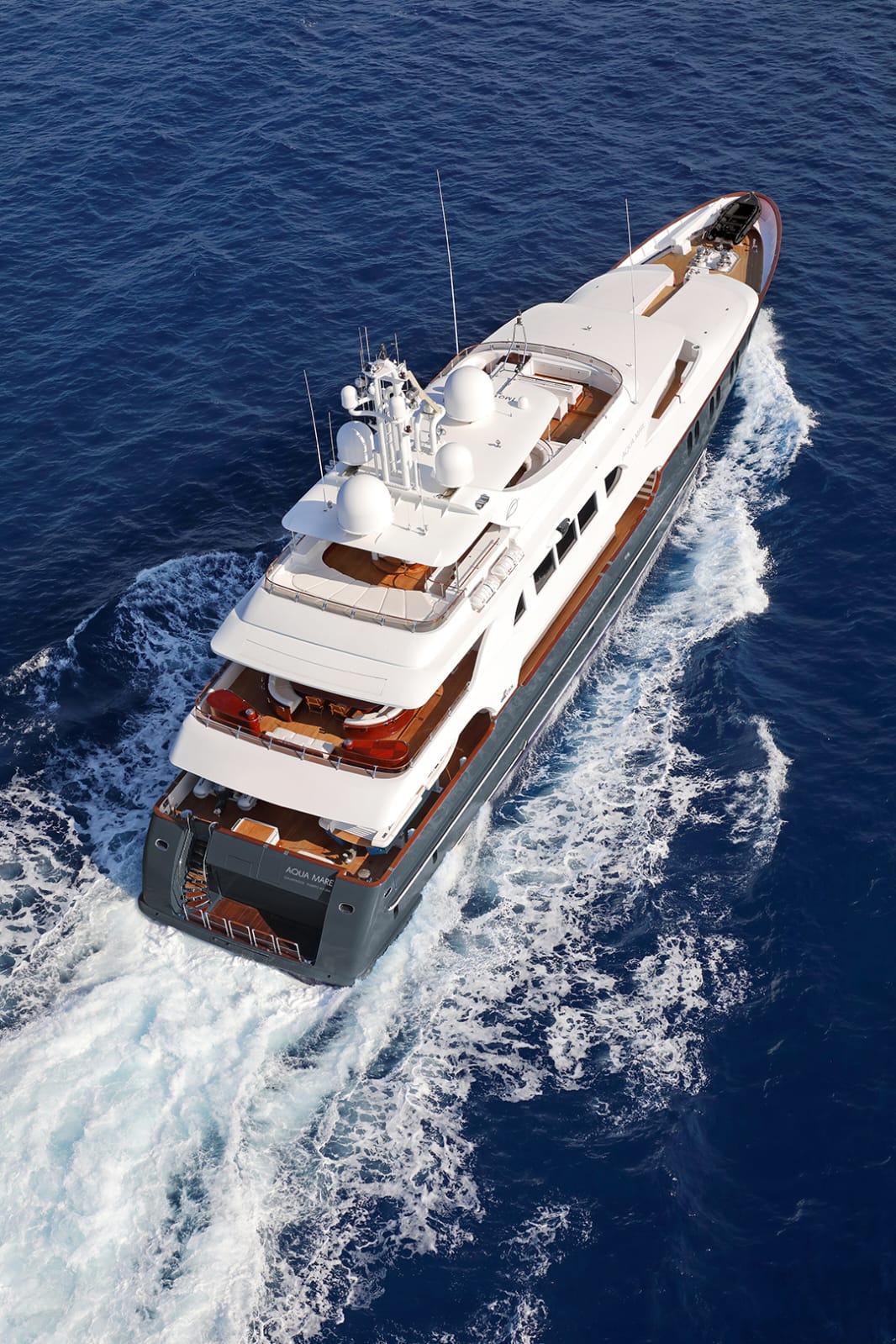 sharaf-travels-aqua-expeditions-big-deal