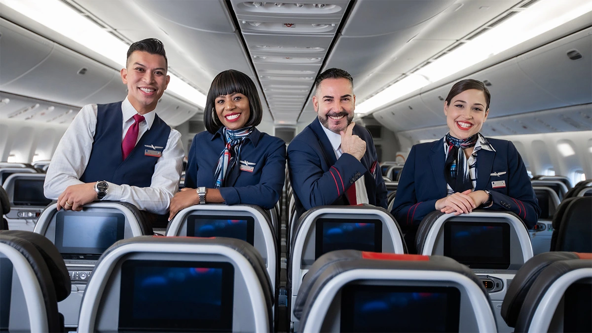 american-airlines-accused-secret-monitoring-new-app