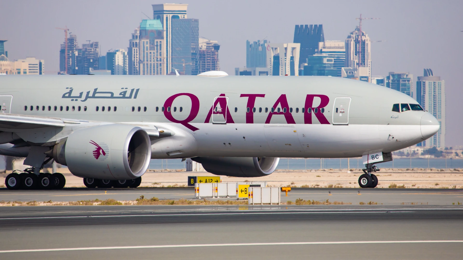qatar-airways-777-dangerous-country