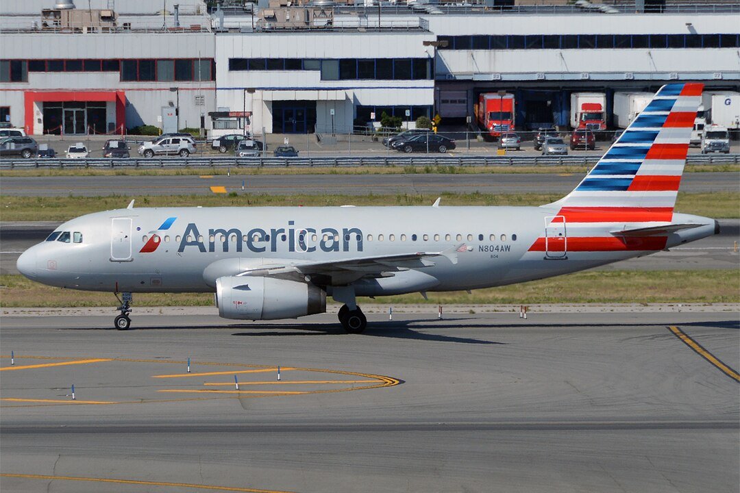 american-airlines-mayday-bird-strike-myrtle-beach