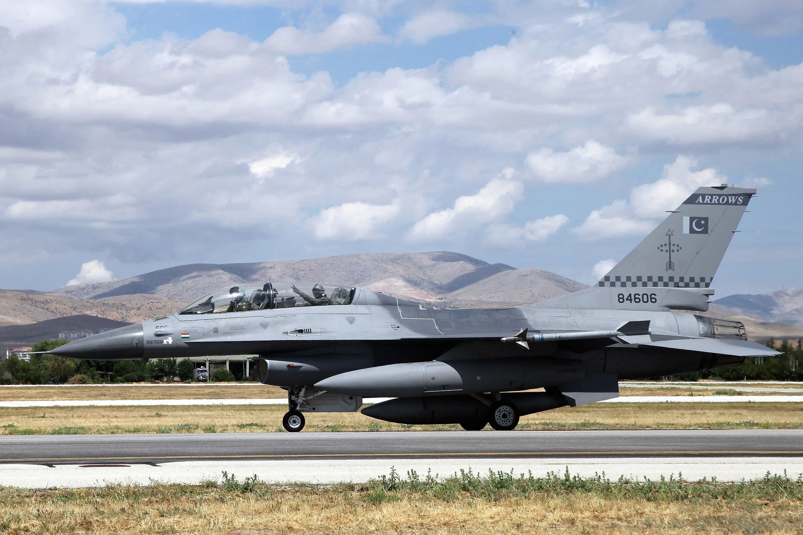 देरी के बाद ताइवान को मिला पहला F-16V Block 70