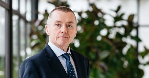 willie-walsh-takes-charge-as-indigo-ceo
