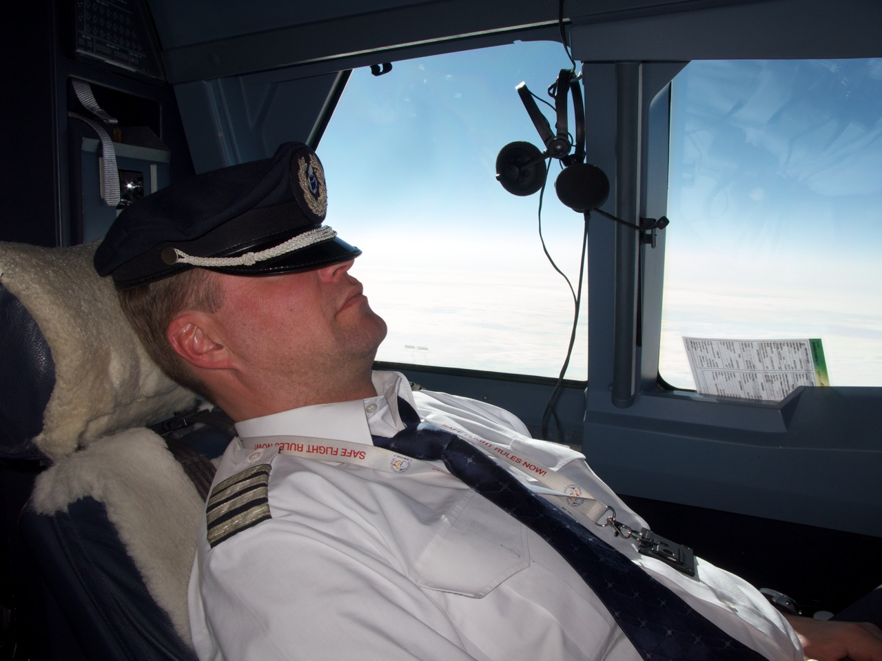 pilot-naps-cockpit-easa-vs-faa