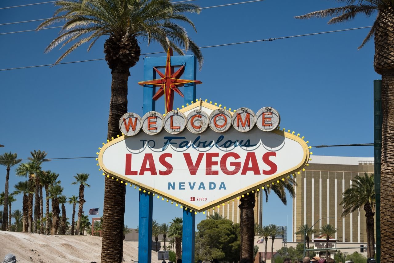 nevada-hawaii-tourism-offer-canada-mexico-tourists