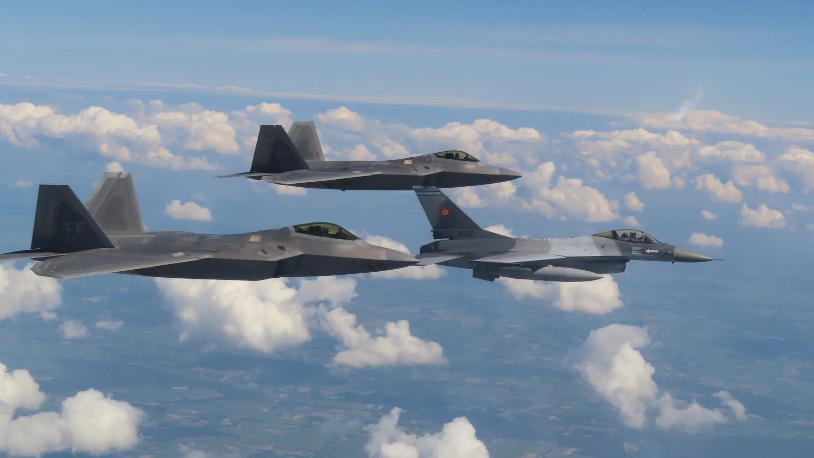 world-largest-air-force-f16-deploy-alaska-greenland