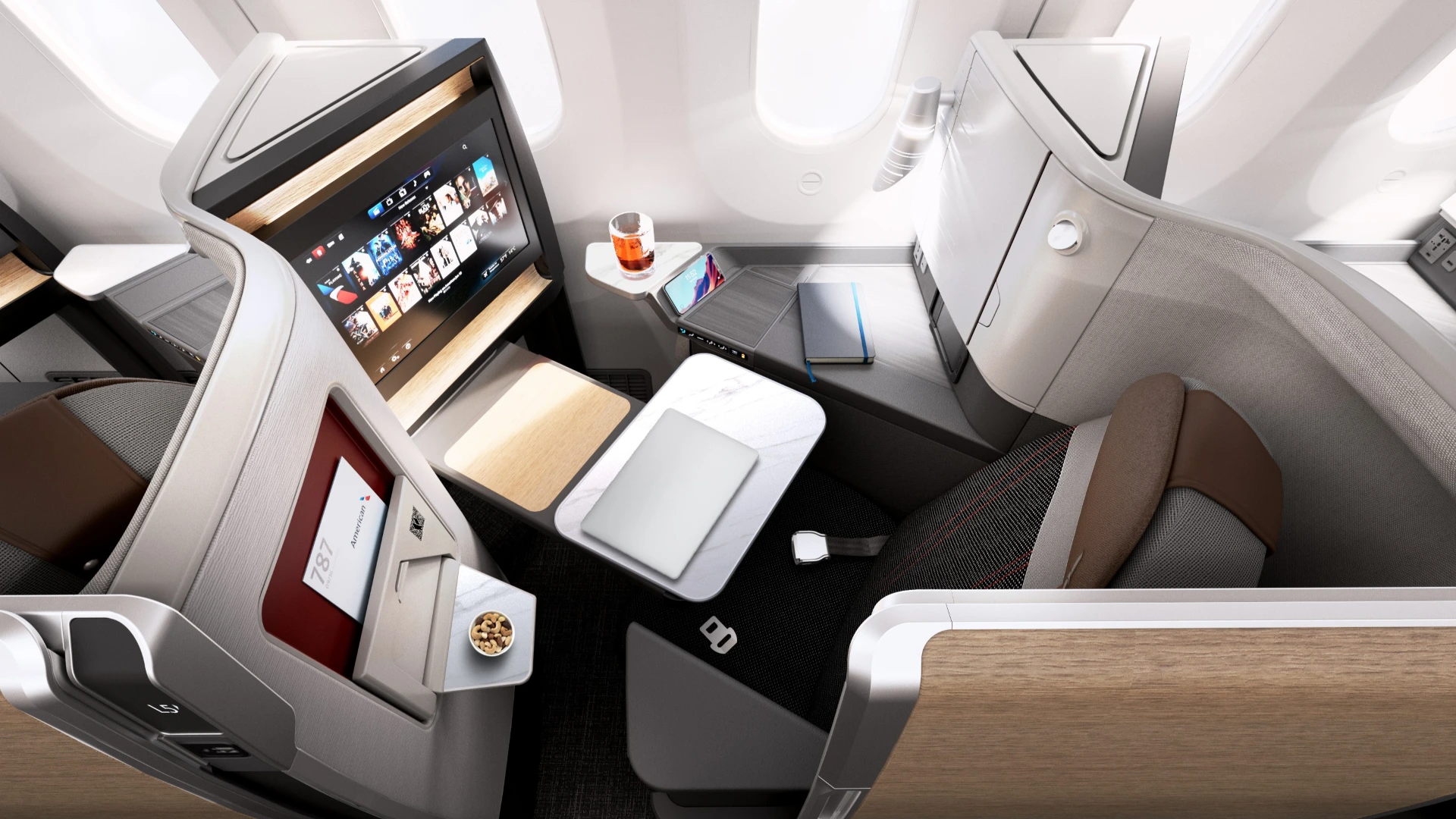 american-airlines-first-class-ends-250k-lifetime-pass-lives