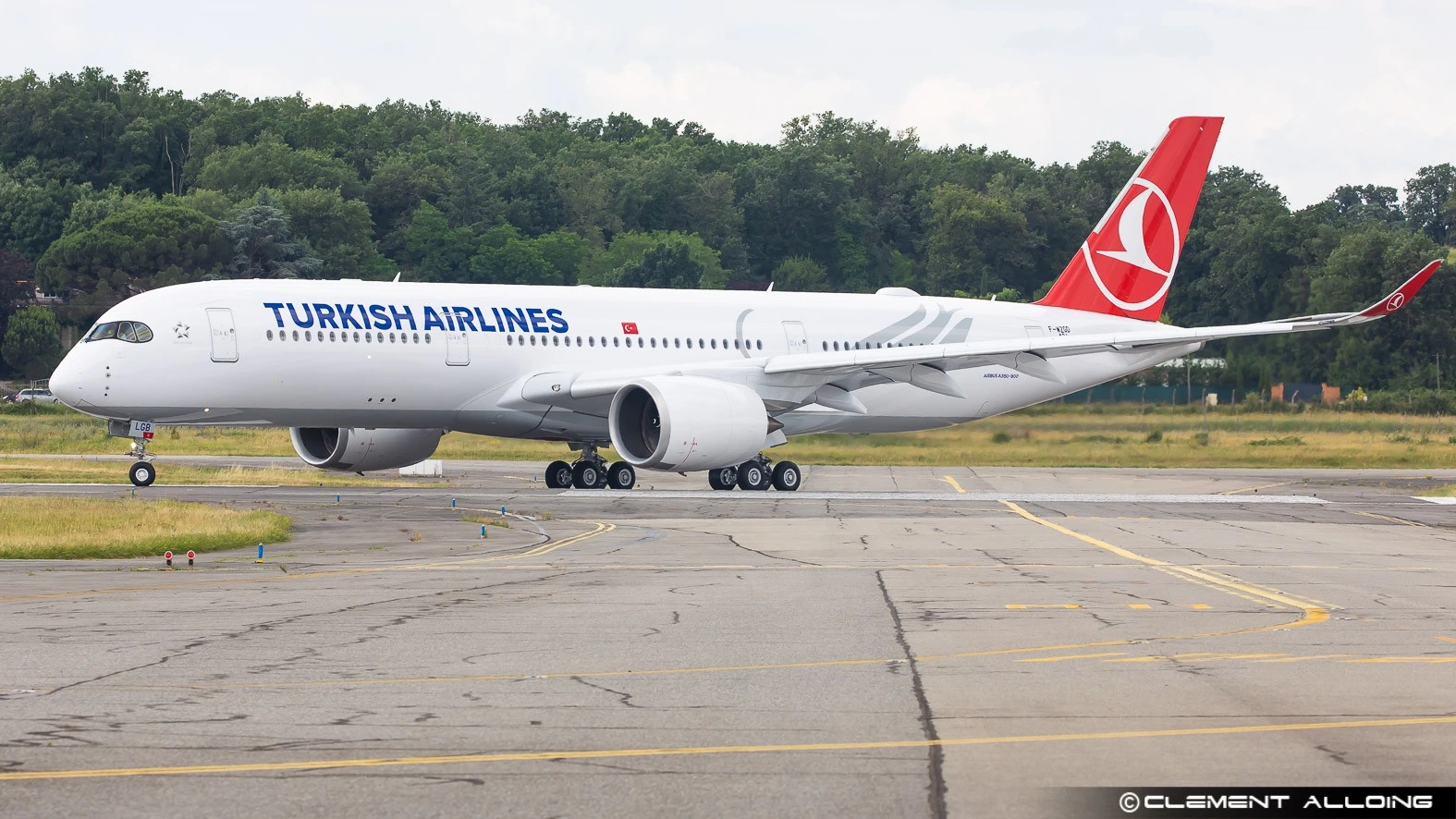 turkish-airlines-a350-newark-airport-runway-incursion-without-clearance
