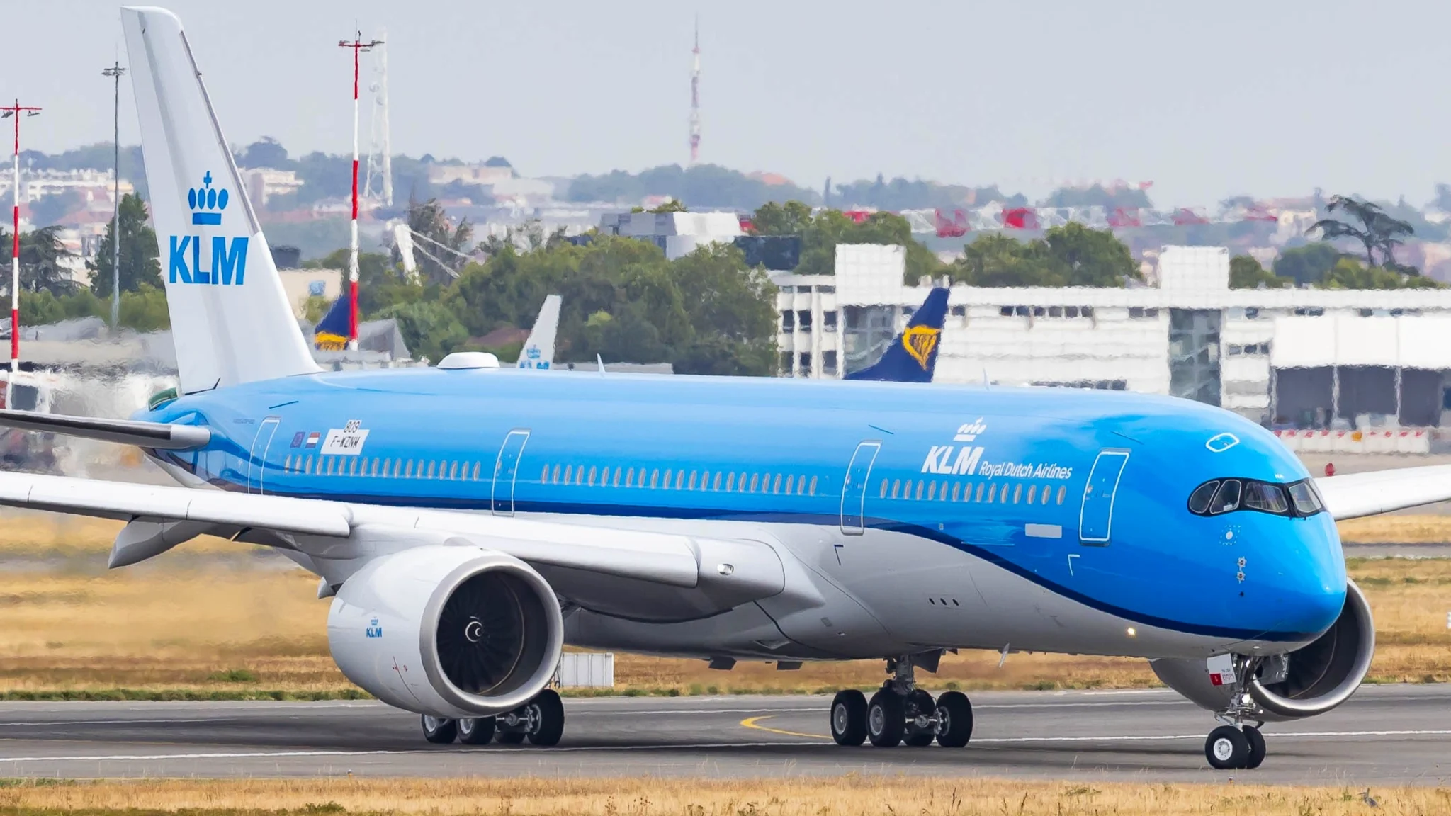 klm-first-a350-flights-toronto