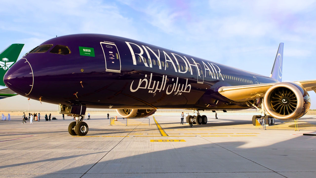 riyadh-air-first-boeing-787-9-indigo-livery-debut