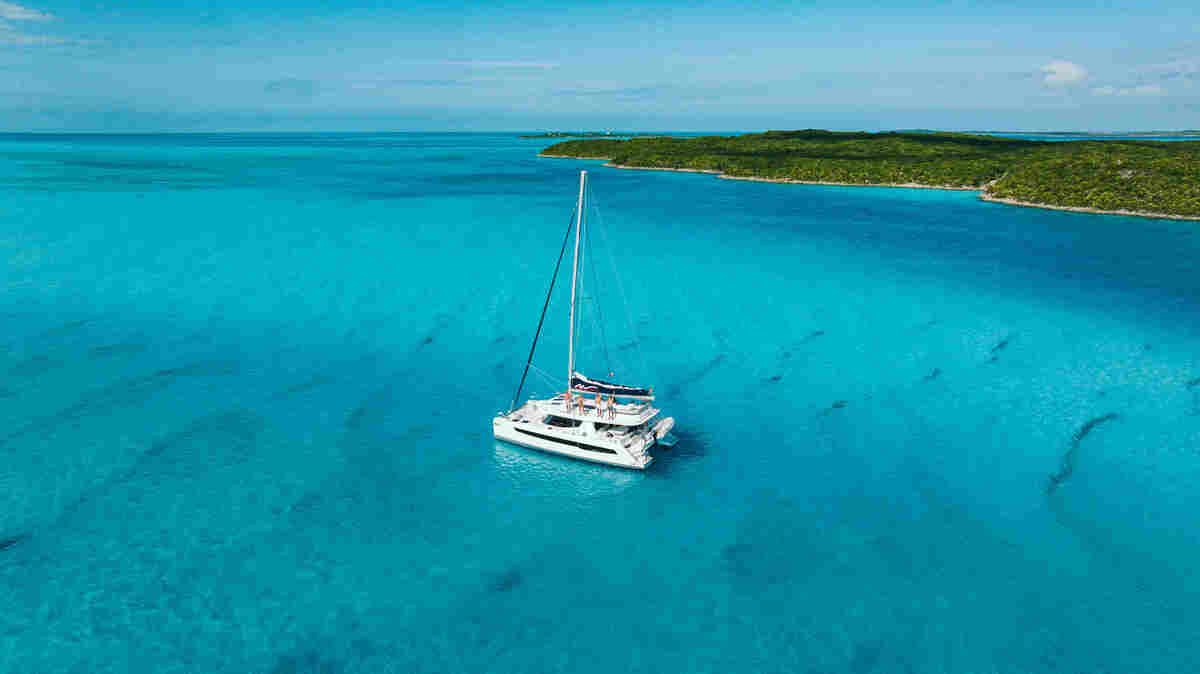 moorings-bvi-yacht-tourism-high-speed-boats
