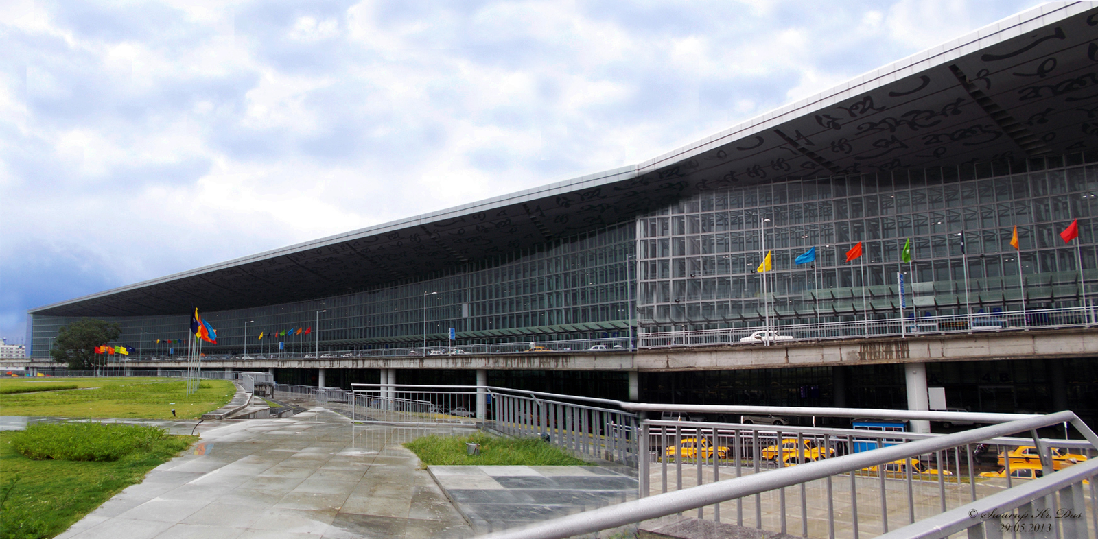 top-10-highest-revenue-generating-airports-india-2026