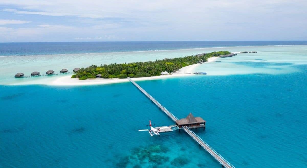maldives-postpones-travel-seller-tax-tourists-relief